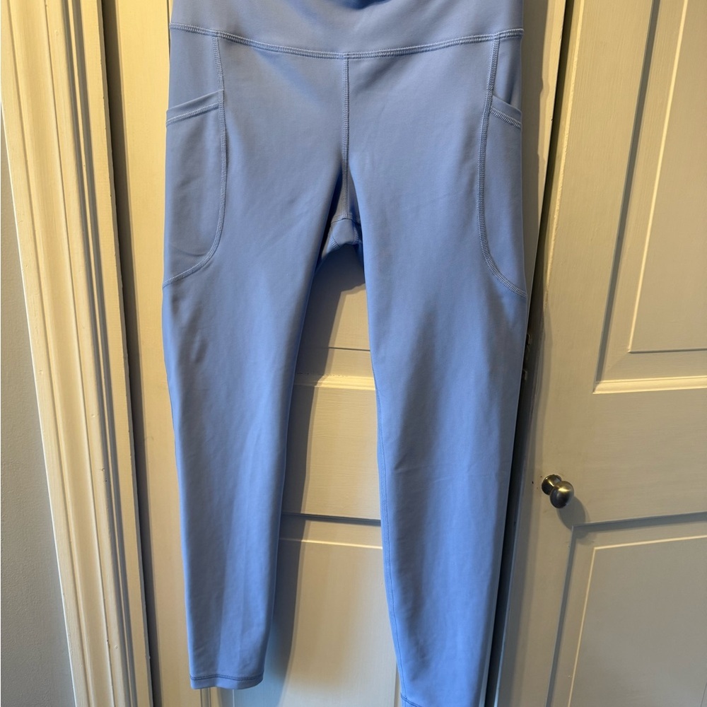 Old Navy Sky Blue Leggings active power, soft high-rise leggings go dry - Picture 5 of 5
